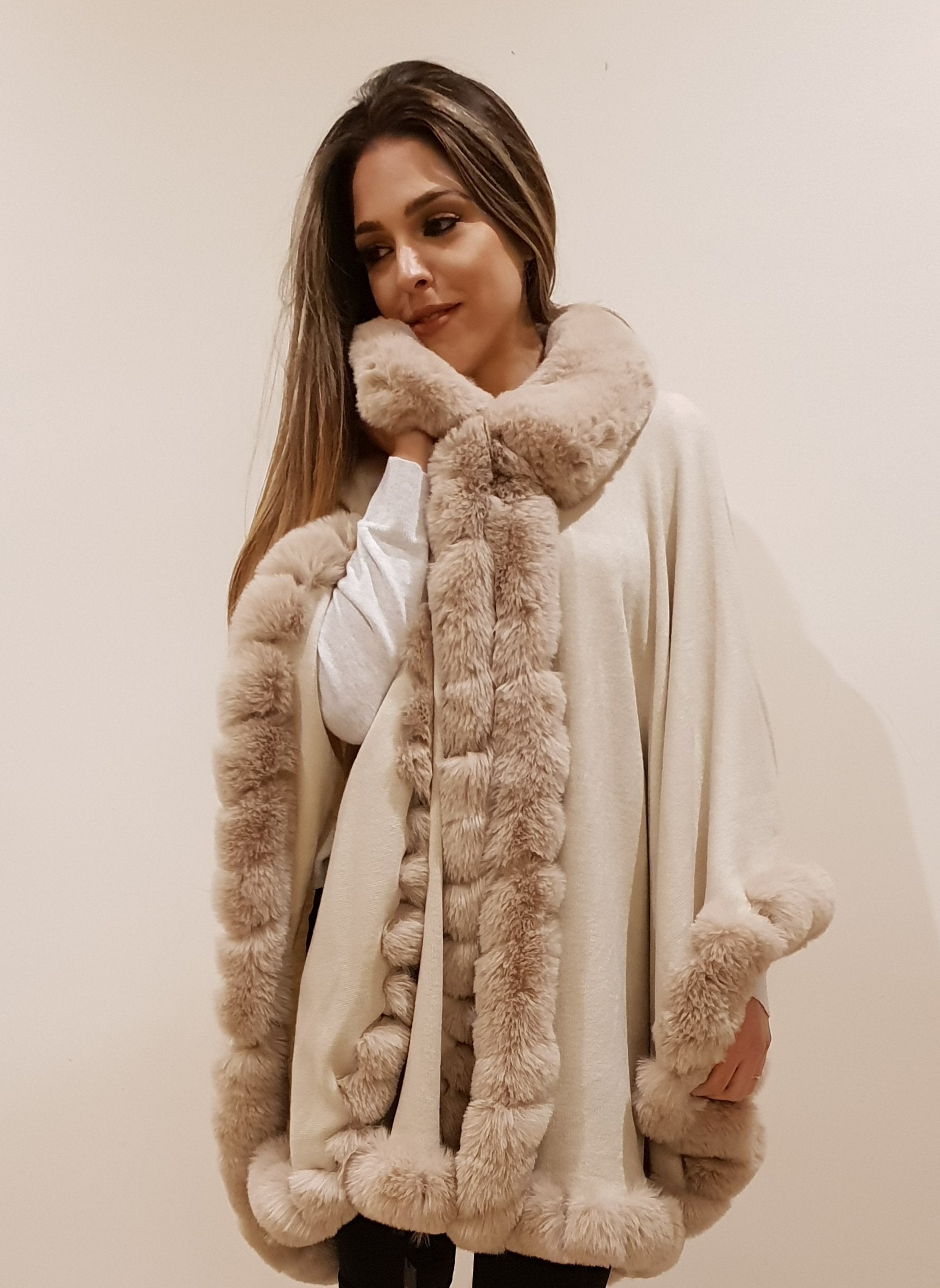 Mantella Cappa con Collo