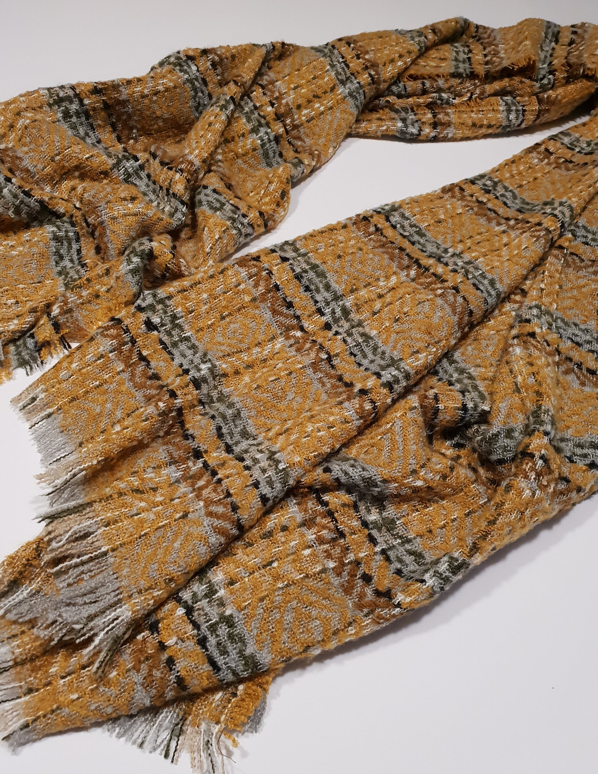 Sciarpone Unisex Colorato Morbido al Tatto