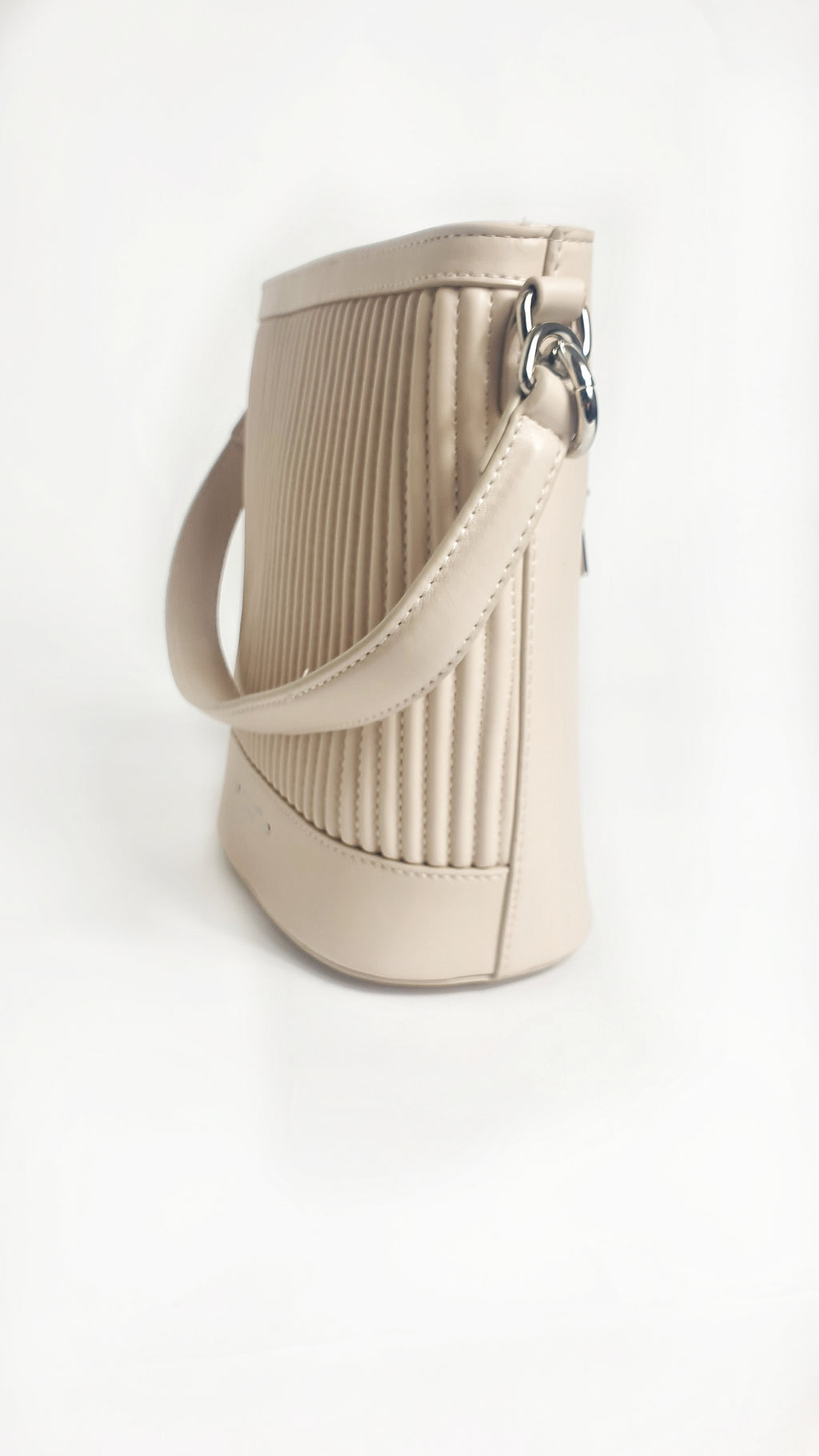 Borsa a tracolla secchiello beige