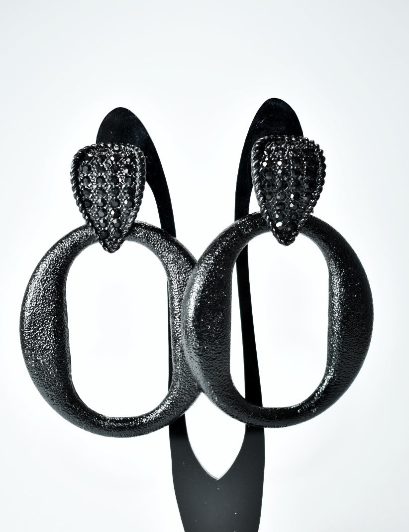 Orecchini con brillantini tipo "0"