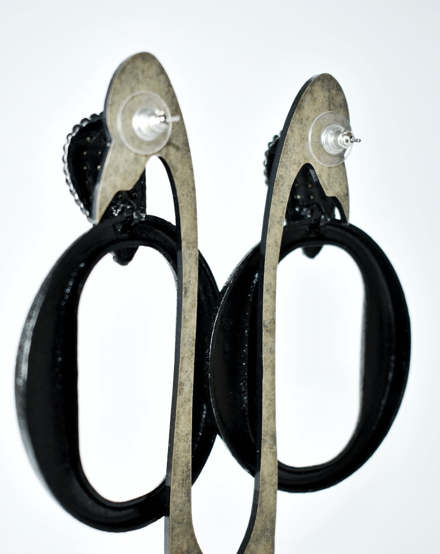 Orecchini con brillantini tipo "0"