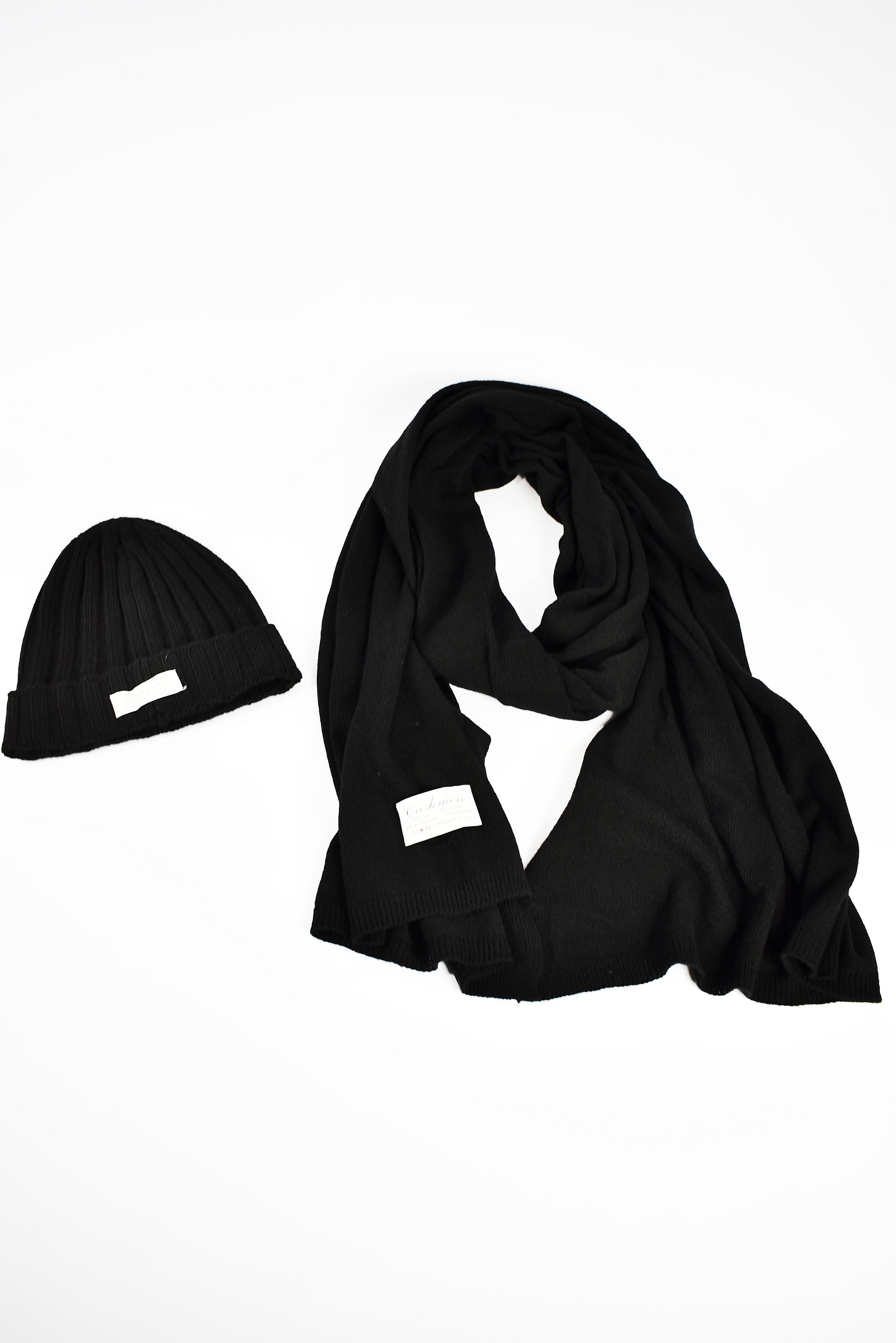 Sciarpa e cappello con cashemere Nero