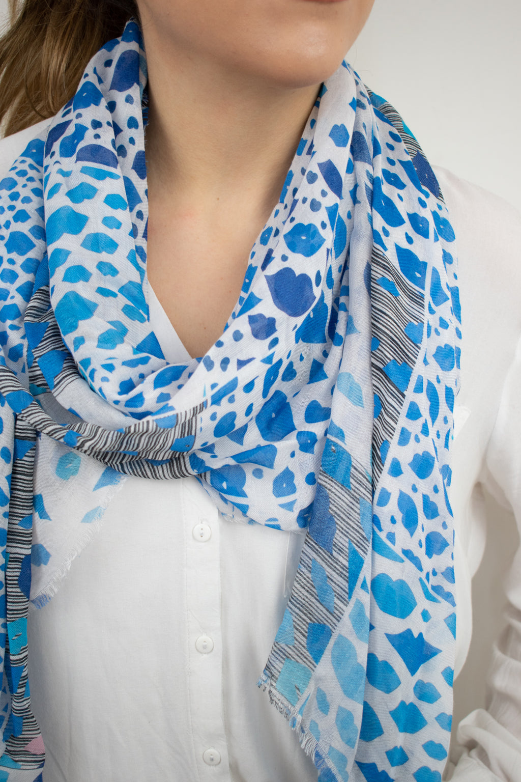 Foulard kiss modal