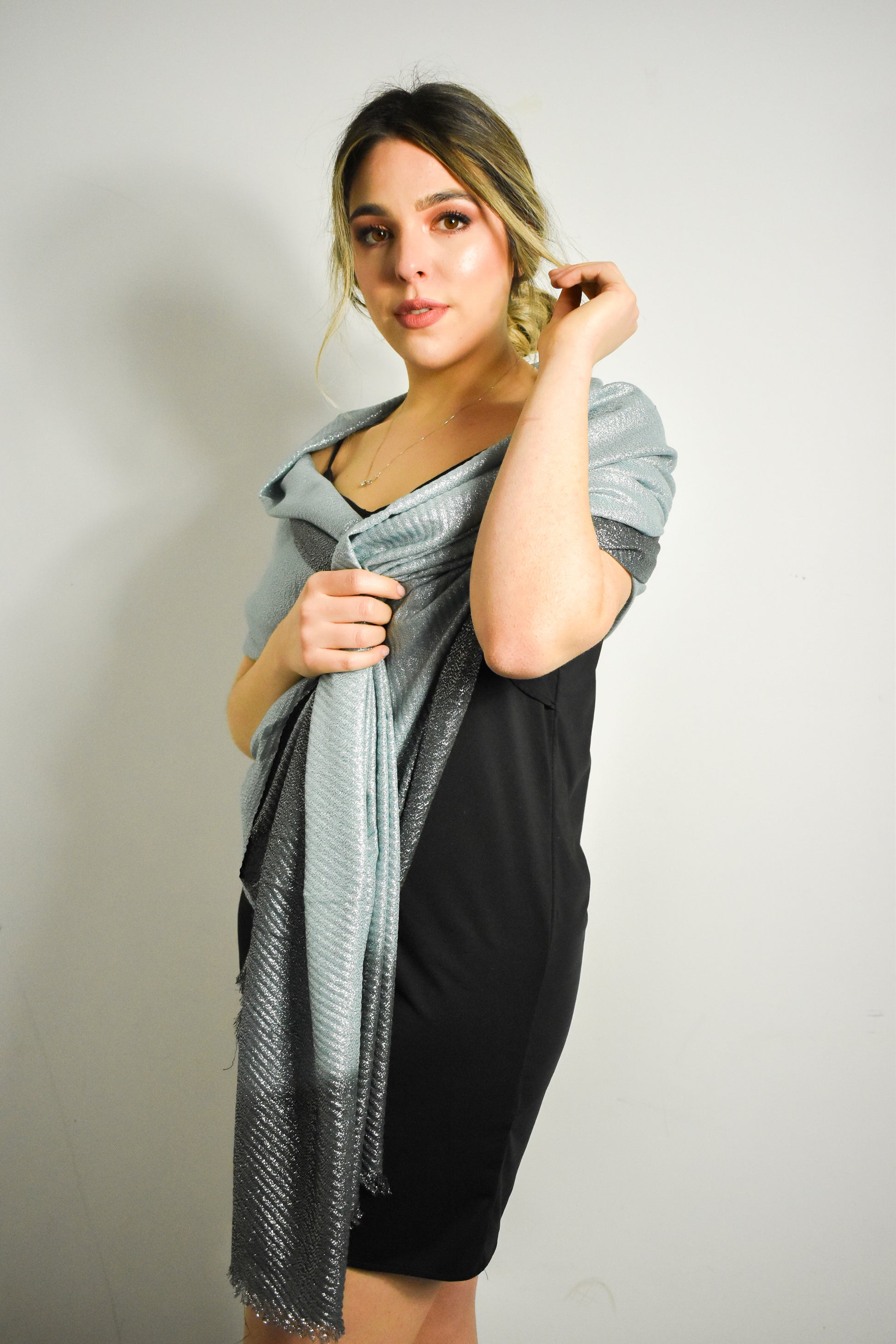 Stola sfumata laminata