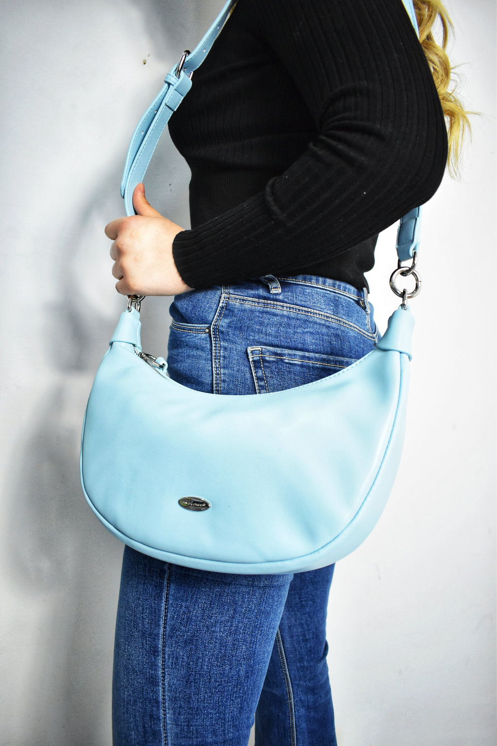 Borsa mezza luna celeste