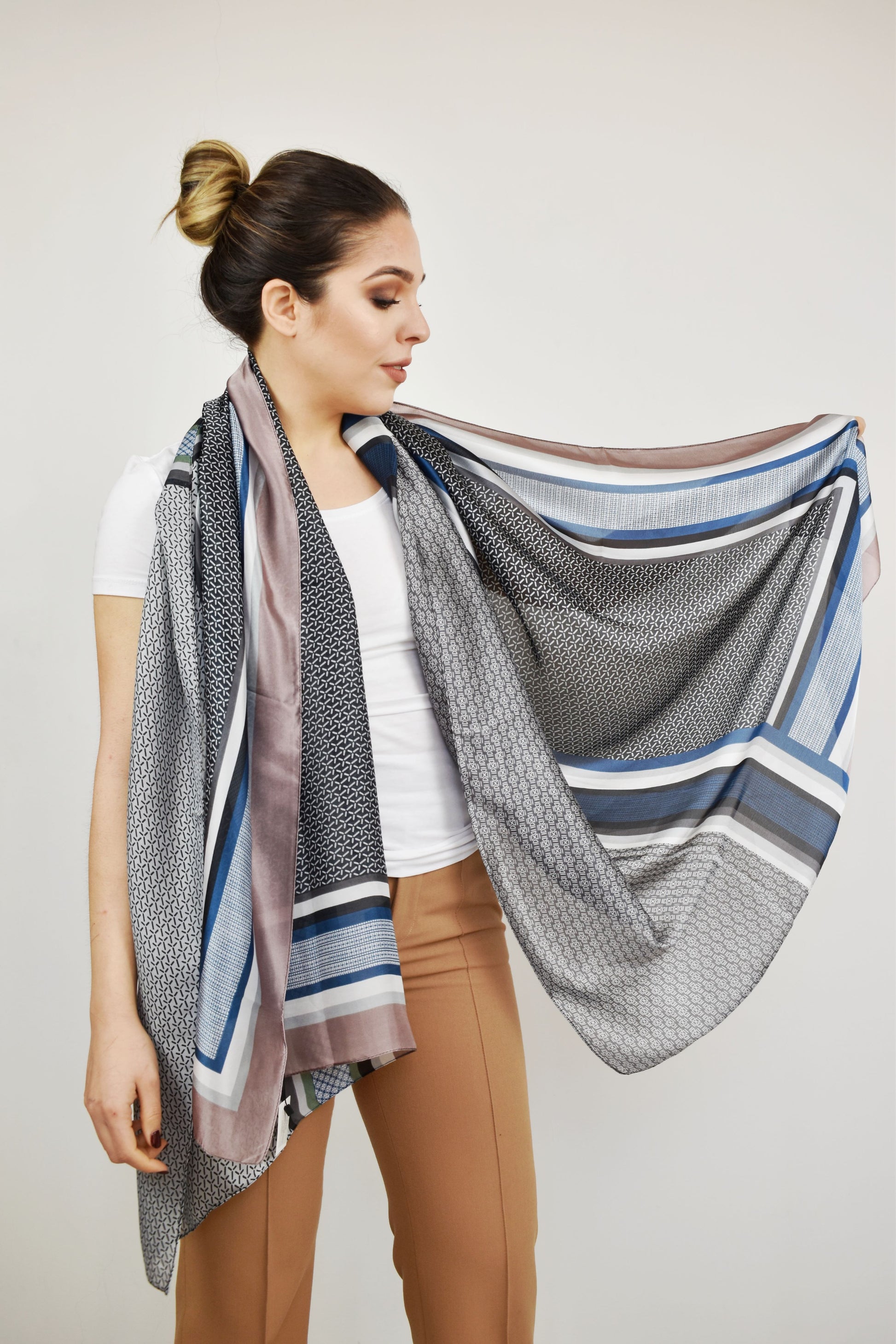 Foulard a doppie righe colorate