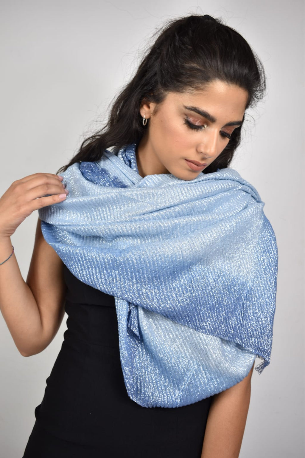 Stola sfumata laminata