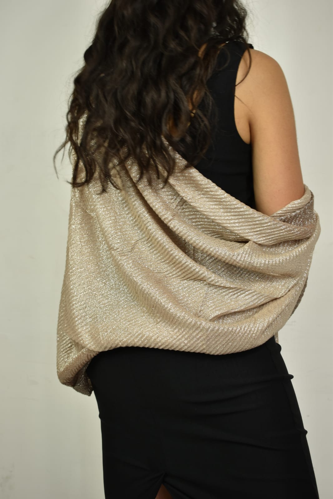 Stola sfumata laminata