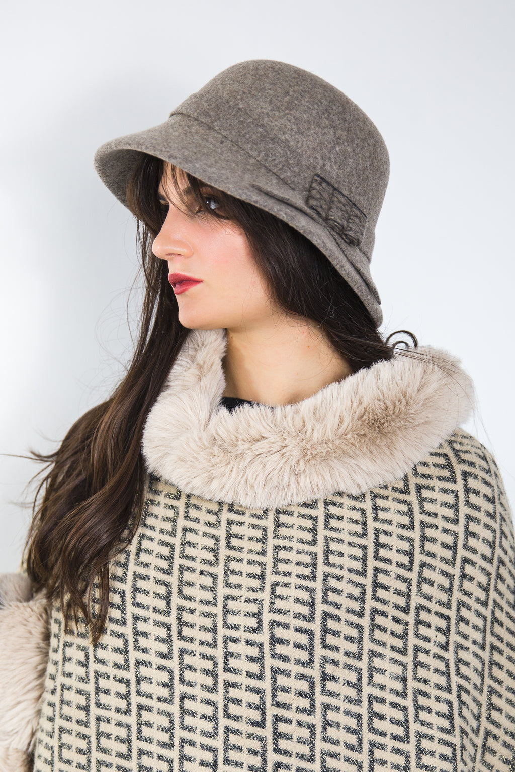 Cappello rigido BonTon