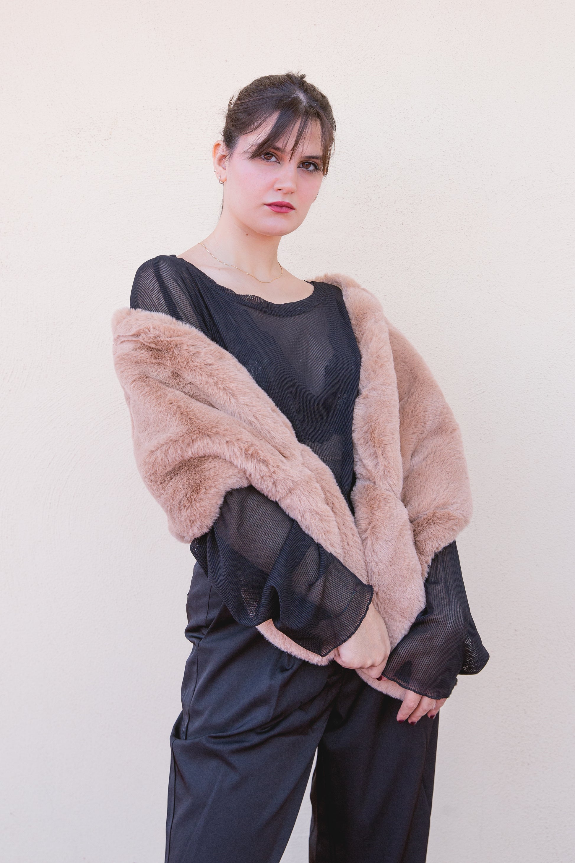 Stola mantella in ecopelliccia