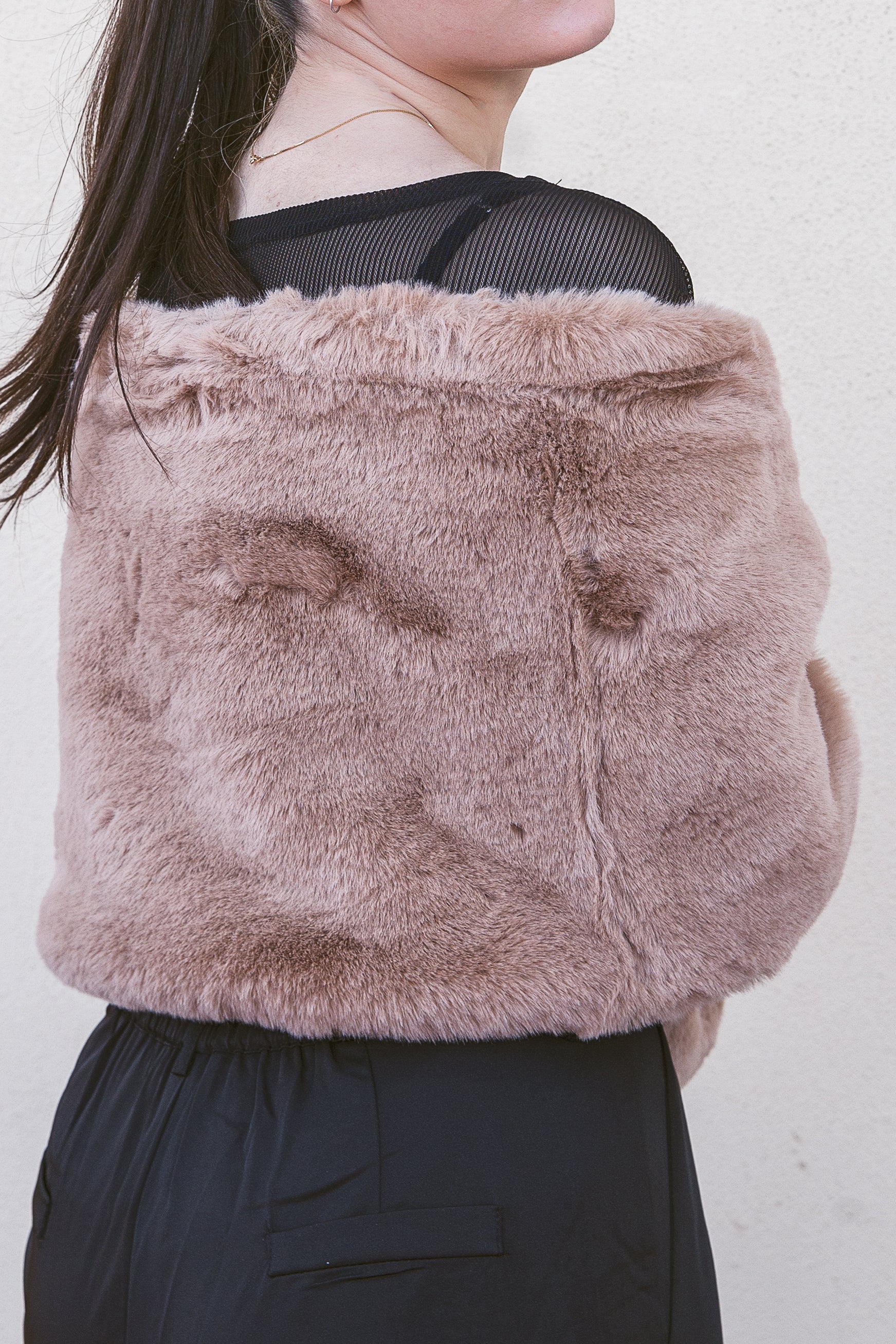 Stola mantella in ecopelliccia