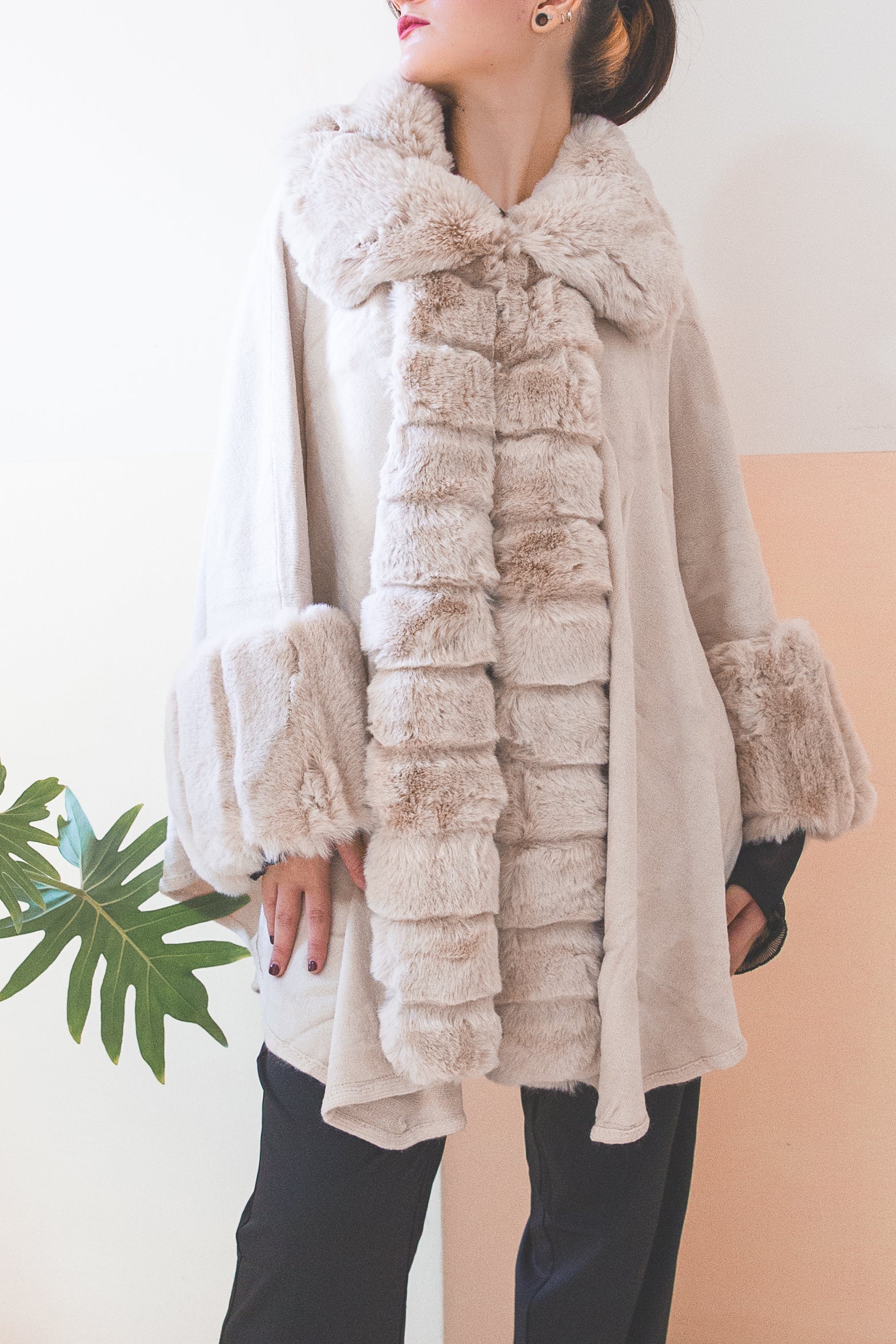 Mantella con ecopelliccia Mori