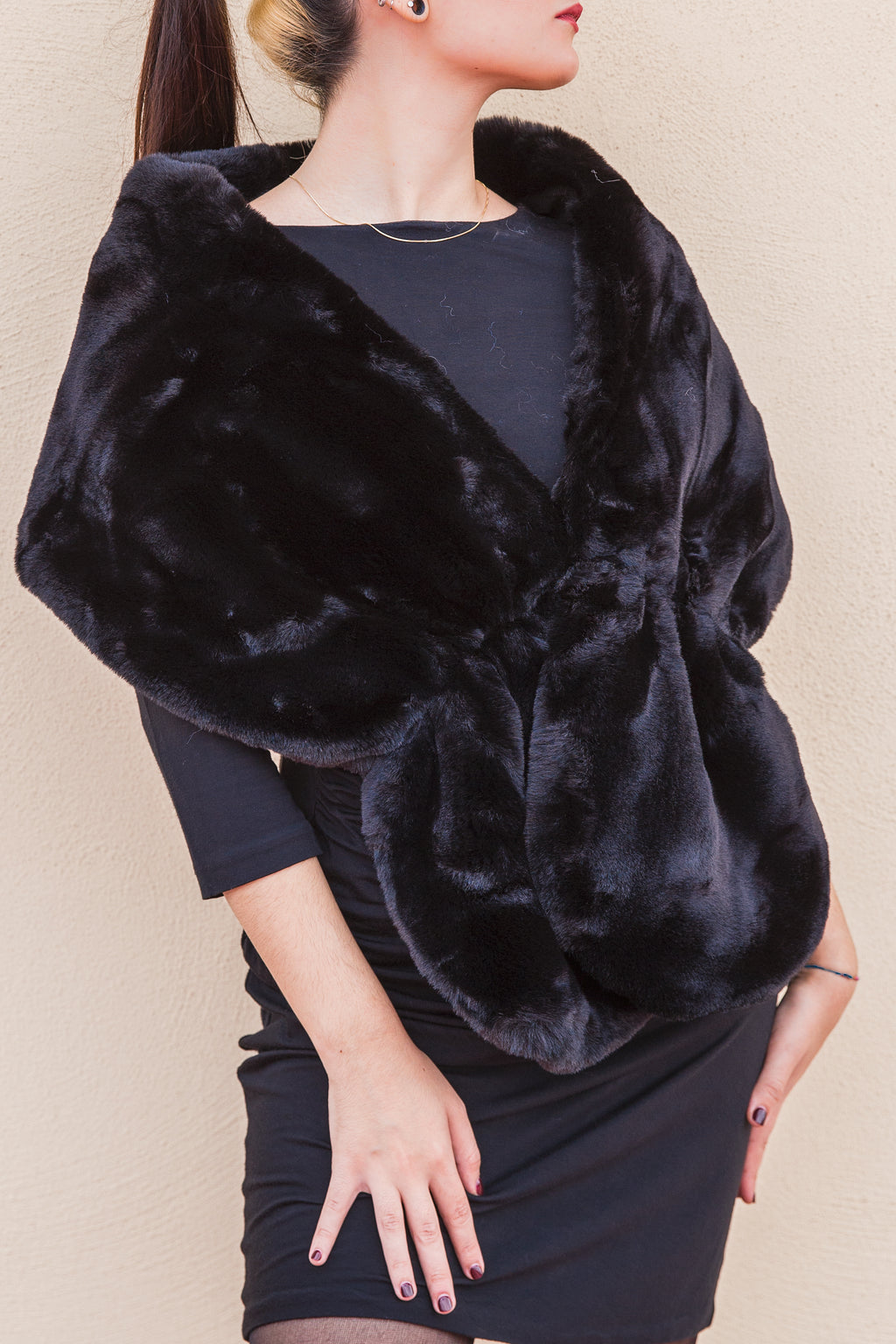 Stola mantella in ecopelliccia