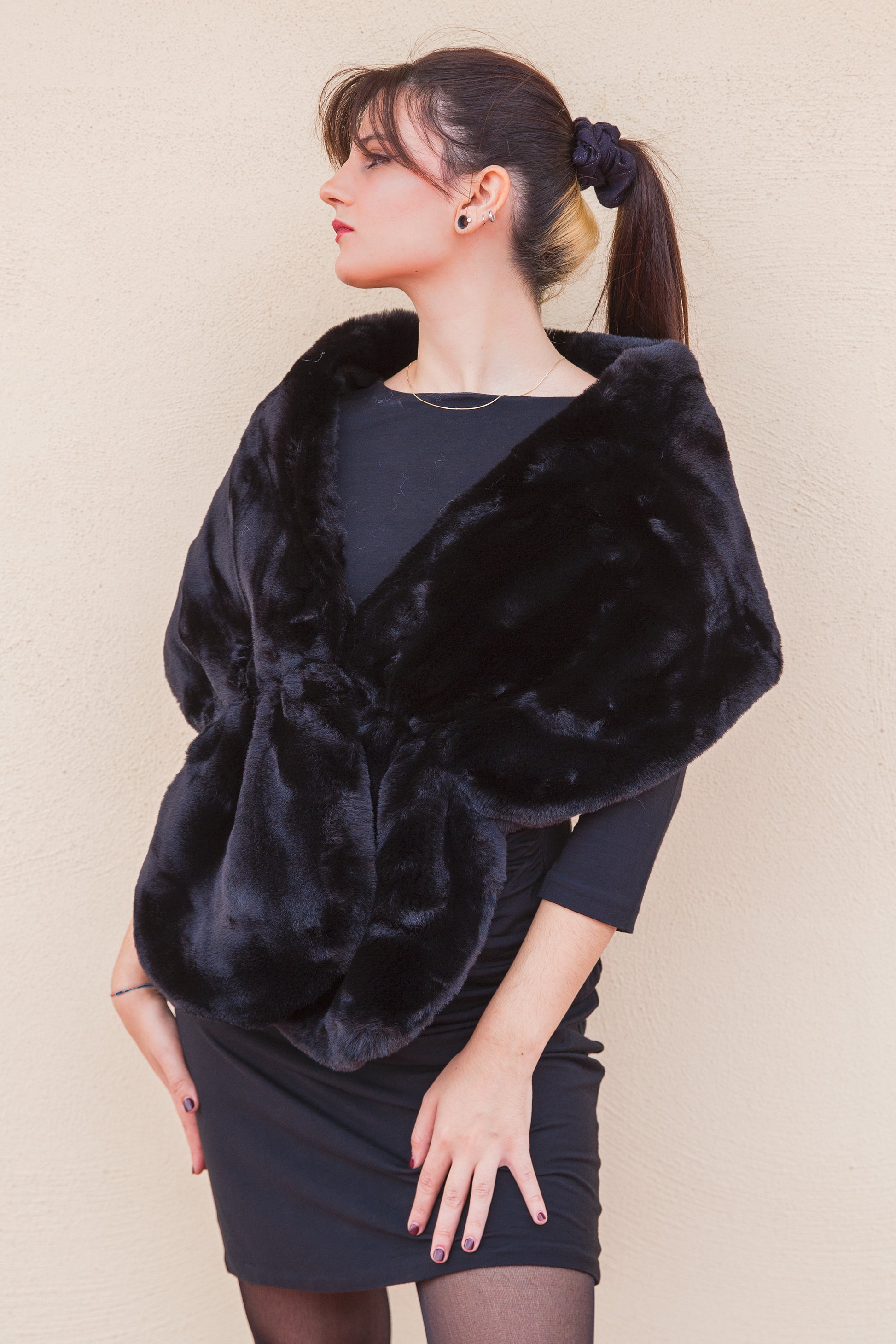 Stola mantella in ecopelliccia