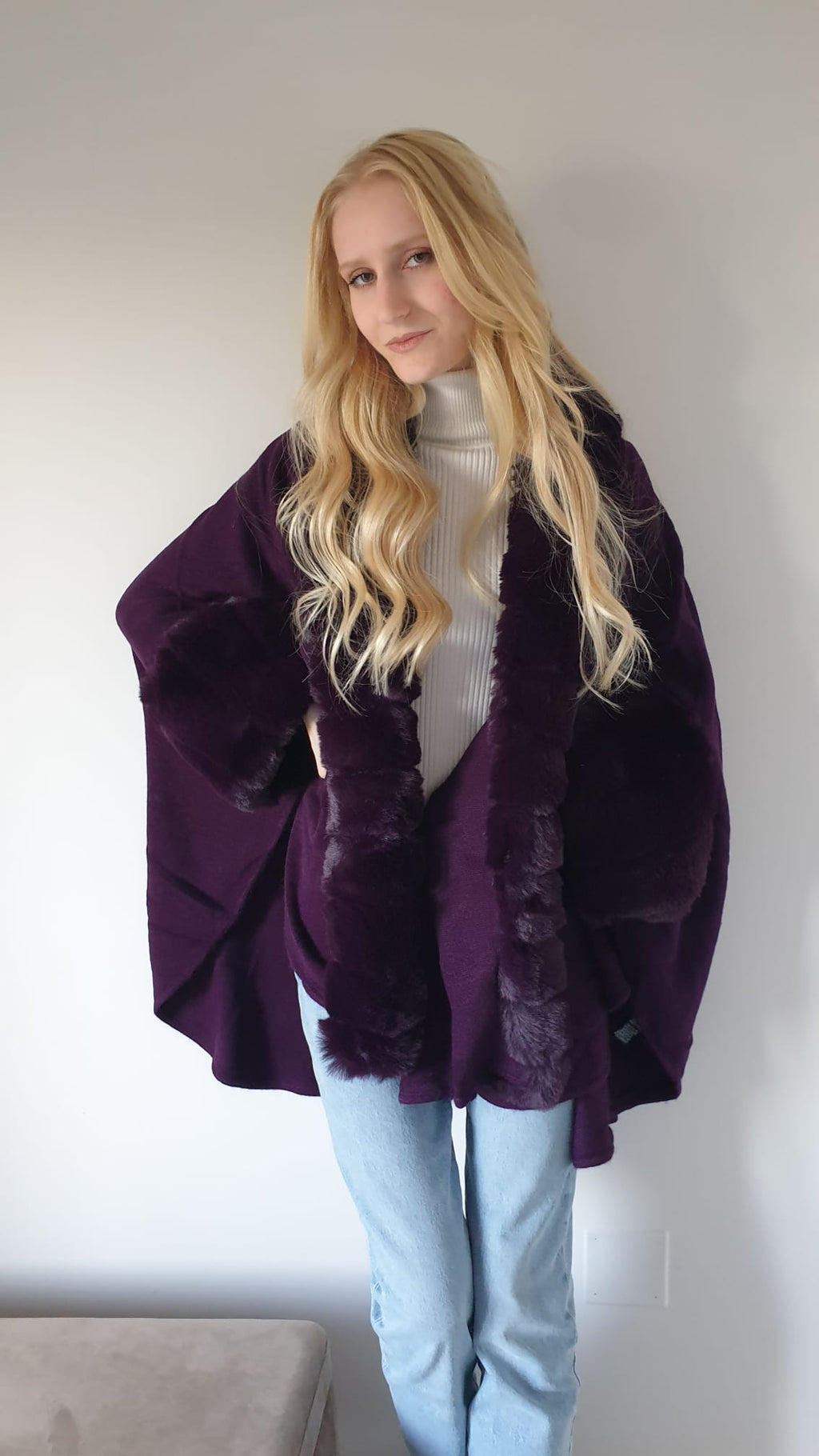 Mantella con ecopelliccia Mori