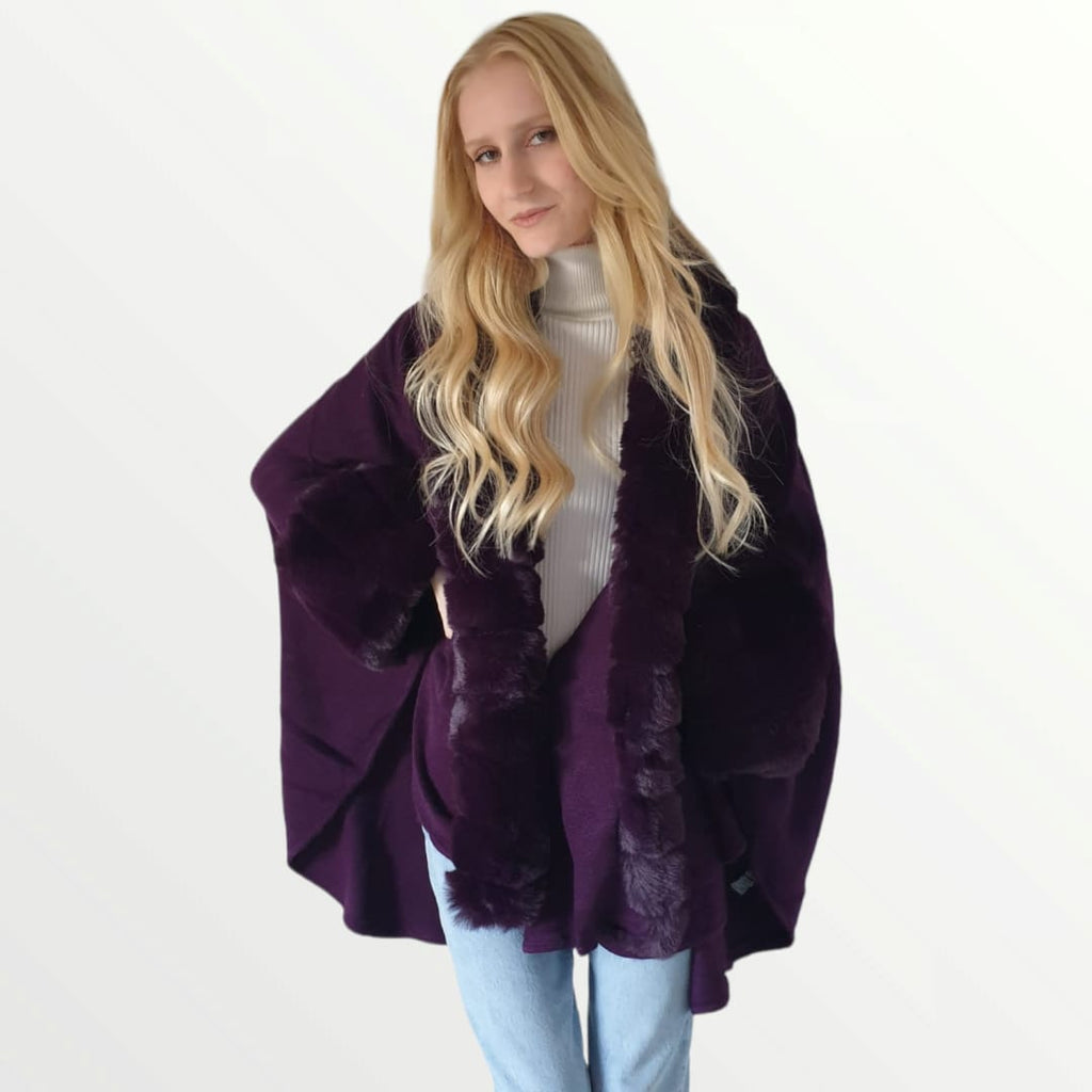 Mantella con ecopelliccia Mori