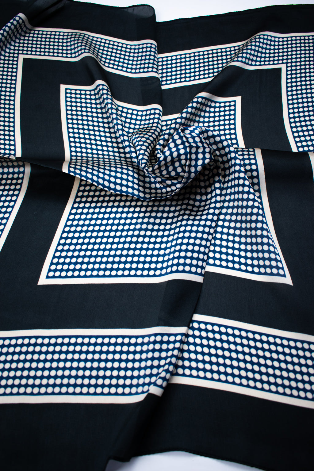 Foulard quadrato a pois