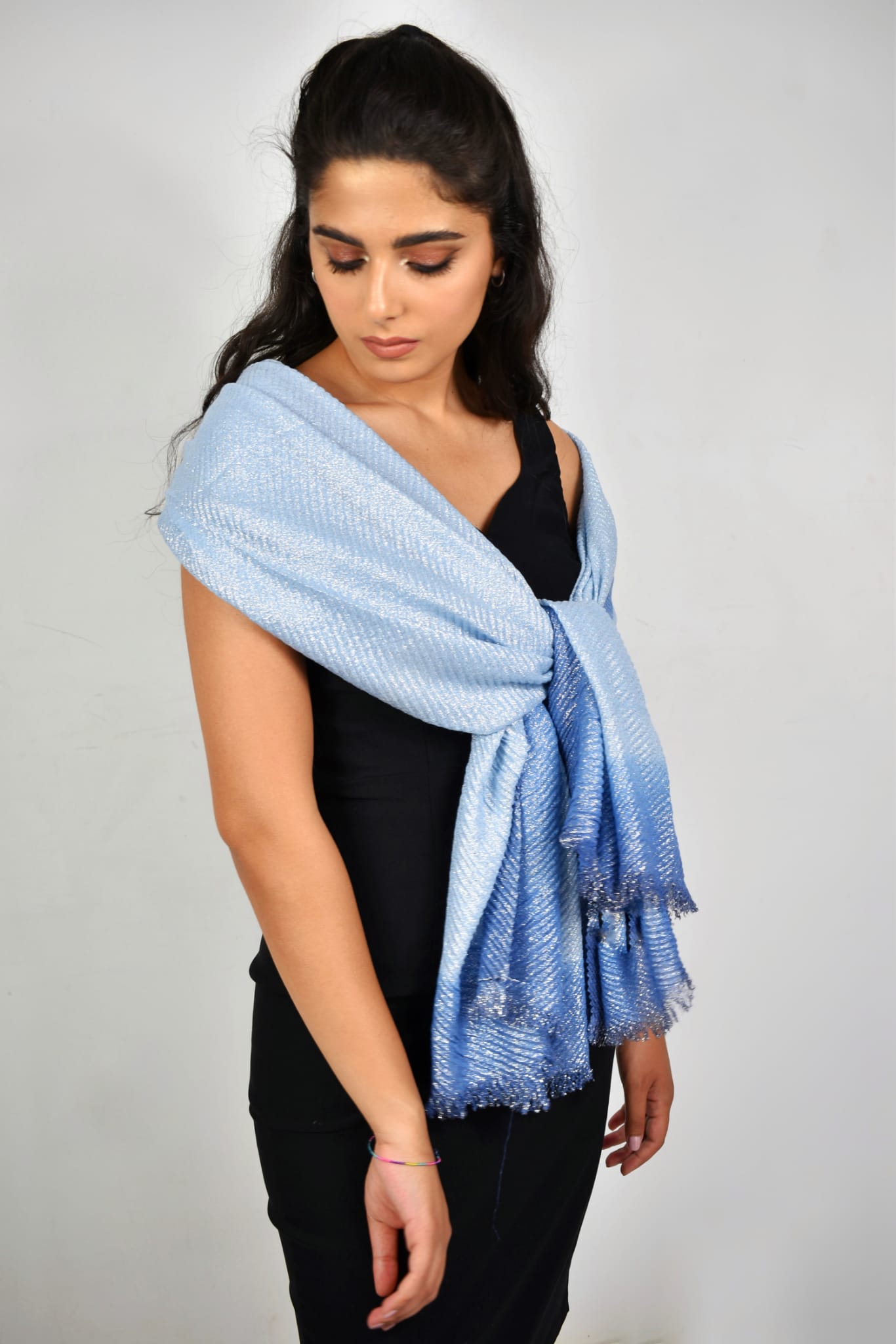 Stola sfumata laminata